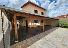 Foto 1 de Casa com 4 Quartos à venda, 365m² em Boa Vista, Uberaba