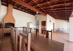 Foto 1 de Casa com 3 Quartos à venda, 191m² em Alto do Santana, Rio Claro