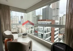 Foto 1 de Apartamento com 4 Quartos à venda, 135m² em Meia Praia, Itapema