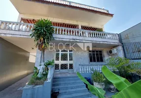 Foto 1 de Casa com 3 Quartos à venda, 538m² em Taquara, Rio de Janeiro