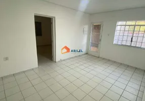 Foto 1 de Casa com 3 Quartos para alugar, 240m² em Tatuapé, São Paulo