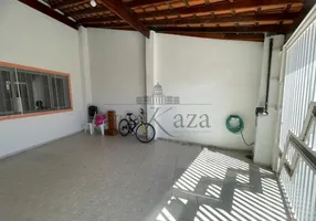 Foto 1 de Casa com 3 Quartos à venda, 109m² em Jardim Siesta, Jacareí