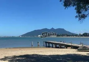 Foto 1 de Casa com 3 Quartos à venda, 120m² em Centro, Rio das Ostras