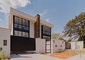 Foto 1 de Casa com 3 Quartos à venda, 237m² em América, Joinville