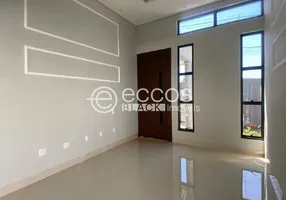 Foto 1 de Casa com 3 Quartos à venda, 220m² em Parque dos Verdes, Araguari