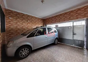 Foto 1 de Casa com 2 Quartos à venda, 109m² em Vila Nhocune, São Paulo