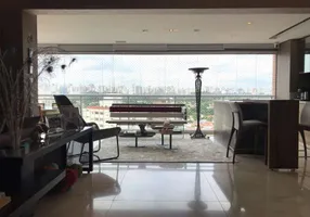 Foto 1 de Apartamento com 3 Quartos à venda, 203m² em Itaim Bibi, São Paulo