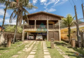 Foto 1 de Casa com 5 Quartos à venda, 372m² em Jardim Marisol, Ubatuba