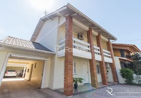 Casa com 222m², 3 dormitórios no bairro Santa Maria Goretti em Porto Alegre  para Comprar - OT9240 - Máffer Imóveis - Imobiliária Porto Alegre