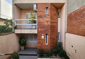 Foto 1 de Sobrado com 3 Quartos à venda, 169m² em Chácara das Pedras, Porto Alegre