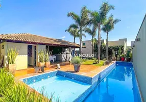 Foto 1 de Casa de Condomínio com 3 Quartos à venda, 308m² em Jardim do Lago, Uberaba