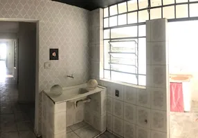 Foto 1 de Casa com 2 Quartos para alugar, 49m² em Serrano, Belo Horizonte
