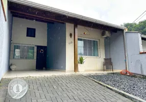 Foto 1 de Casa com 2 Quartos à venda, 80m² em Escola Agrícola, Blumenau