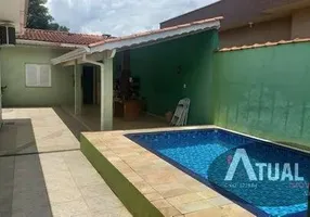 Foto 1 de Casa com 2 Quartos à venda, 290m² em Centro, Piracaia