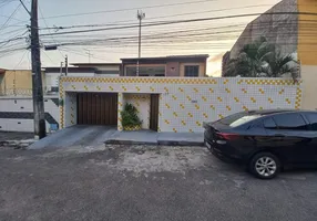 Foto 1 de Casa com 5 Quartos à venda, 220m² em Sao Gerardo, Fortaleza