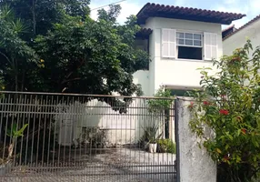 Foto 1 de Casa de Condomínio com 5 Quartos à venda, 274m² em São Francisco, Niterói