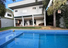 Foto 1 de Apartamento com 4 Quartos para alugar, 250m² em Jardins Lisboa, Goiânia
