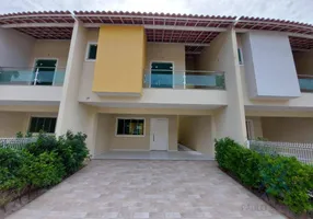 Foto 1 de Casa de Condomínio com 4 Quartos para alugar, 131m² em Coaçu, Fortaleza