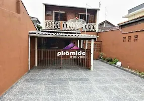 Foto 1 de Casa com 2 Quartos à venda, 80m² em Indaiá, Caraguatatuba