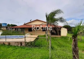 Foto 1 de Fazenda/Sítio com 3 Quartos à venda, 250m² em Chácaras Eldorado, Uberlândia