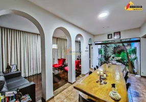 Foto 1 de Casa com 3 Quartos à venda, 243m² em Bela Vista, Divinópolis