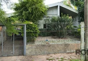 Foto 1 de Casa com 3 Quartos à venda, 299m² em Santa Fé, Porto Alegre