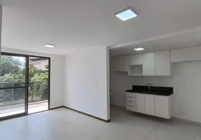 Foto 1 de Apartamento com 3 Quartos para alugar, 85m² em Barro Vermelho, Vitória