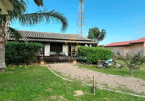 Foto 1 de Casa com 2 Quartos à venda, 70m² em Itapiruba, Laguna