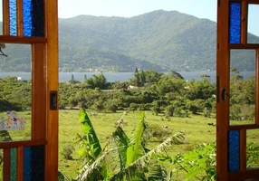 Foto 1 de Casa com 3 Quartos à venda, 300m² em Lagoa da Conceição, Florianópolis