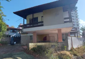 Foto 1 de Casa com 5 Quartos à venda, 2120m² em Imbetiba, Macaé
