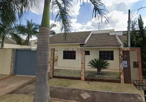 Foto 1 de Casa com 3 Quartos para alugar, 100m² em Jardim Monte Rei, Maringá
