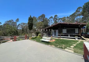 Foto 1 de Casa com 4 Quartos à venda, 209m² em Fazenda Suica, Teresópolis