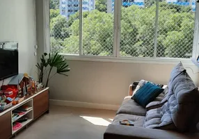 Foto 1 de Apartamento com 2 Quartos à venda, 59m² em Teresópolis, Porto Alegre