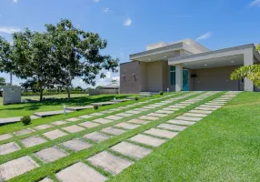 Foto 1 de Casa de Condomínio com 3 Quartos à venda, 263m² em Centro, Hidrolândia