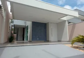 Foto 1 de Casa com 3 Quartos à venda, 105m² em Centro, Criciúma