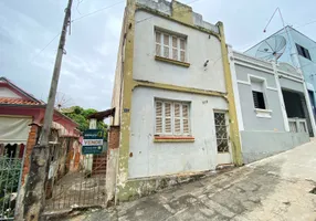 Foto 1 de Sobrado com 5 Quartos à venda, 204m² em Centro, Piracicaba