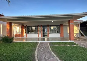 Foto 1 de Casa com 3 Quartos à venda, 130m² em Centro, Xangri-lá