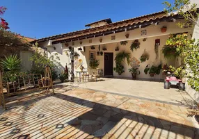 Foto 1 de Casa com 2 Quartos à venda, 380m² em Caranda Bosque, Campo Grande