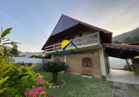 Foto 1 de Casa com 4 Quartos à venda, 200m² em Garatucaia, Angra dos Reis