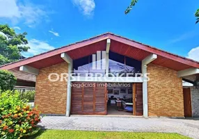 Foto 1 de Casa com 5 Quartos à venda, 230m² em Jardim Virgínia , Guarujá