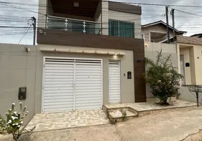 Foto 1 de Casa com 5 Quartos à venda, 300m² em Jabotiana, Aracaju
