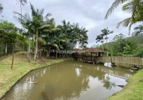 Foto 1 de Fazenda/Sítio com 4 Quartos para alugar, 220m² em Oliveiras, Tijucas