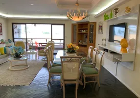 Foto 1 de Apartamento com 4 Quartos à venda, 189m² em Enseada, Guarujá