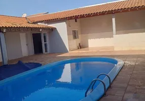 Foto 1 de Fazenda/Sítio com 3 Quartos à venda, 460m² em Vila das Flores, Chavantes