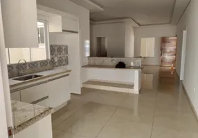 Foto 1 de Casa com 3 Quartos à venda, 155m² em Riviera Santa Bárbara I, Buritama