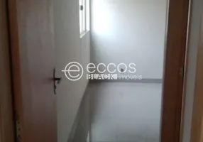 Foto 1 de Casa com 2 Quartos à venda, 60m² em Loteamento Monte Hebron, Uberlândia