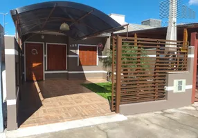 Foto 1 de Casa com 2 Quartos à venda, 50m² em Harmonia, Canoas