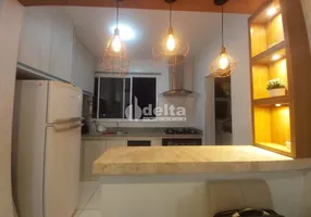 Foto 1 de Apartamento com 2 Quartos à venda, 57m² em Segismundo Pereira, Uberlândia