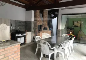 Foto 1 de Sobrado com 4 Quartos para venda ou aluguel, 350m² em Vila Resende, Caçapava