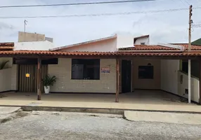 Foto 1 de Casa de Condomínio com 4 Quartos à venda, 190m² em Farolândia, Aracaju